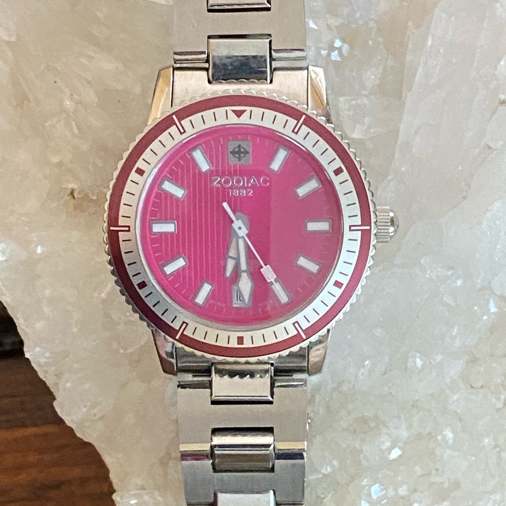 🌞SUMMER SALE🌞 Zodiac Sea Wolf Women’s Watch - Picture 5 of 5